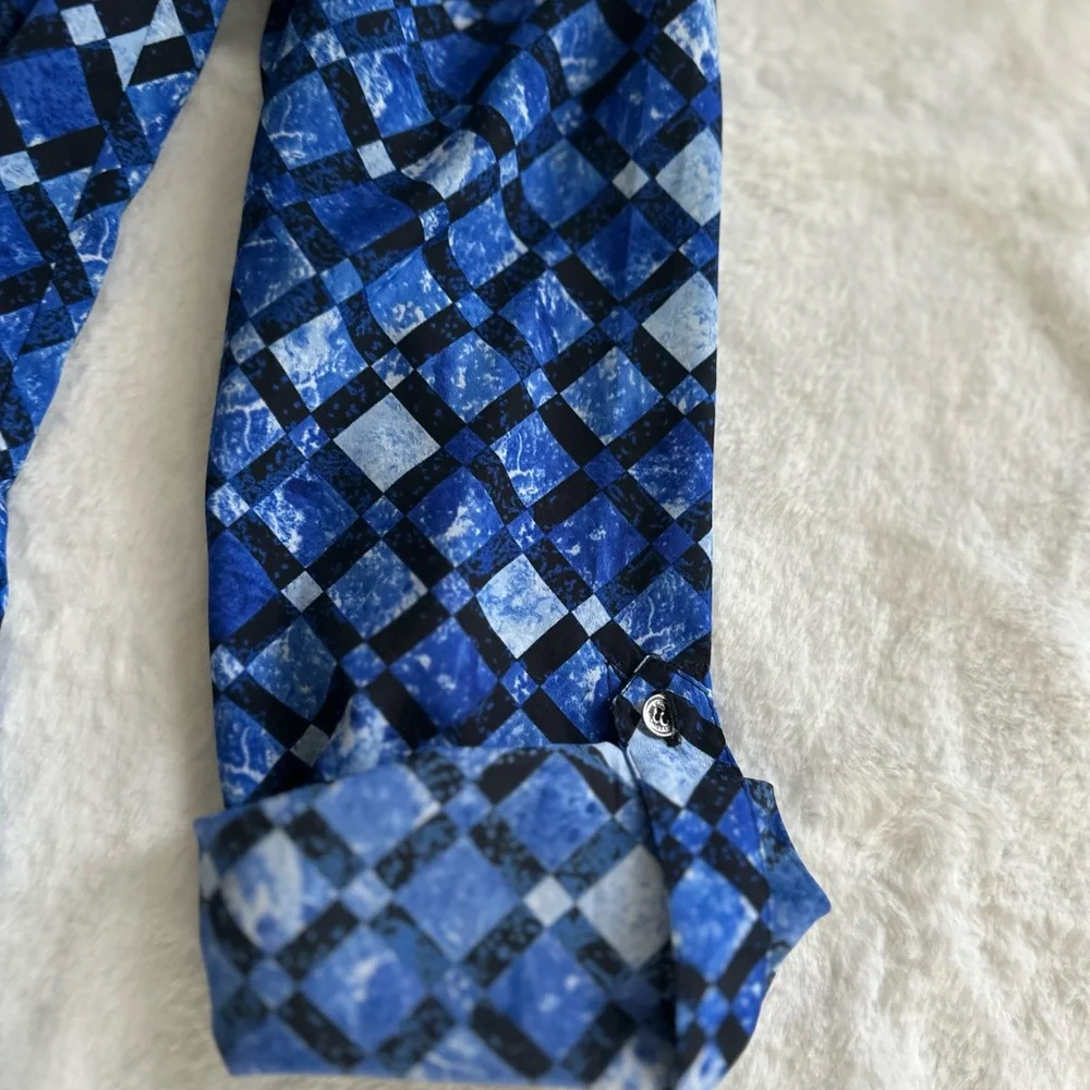 Michael Kors Blue and Black Geometric Top #tometogirl Fmedtersnean #summer